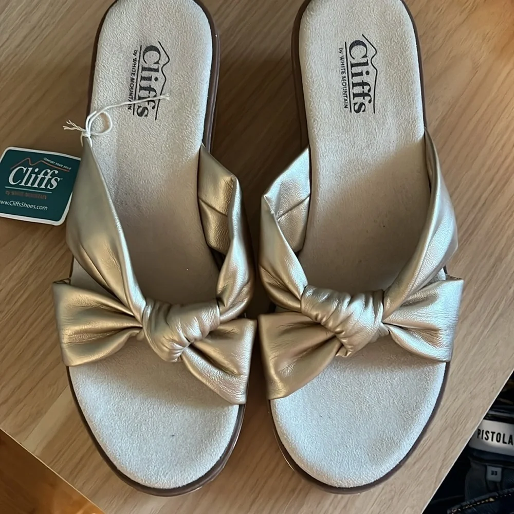 Cliffs by White Mountain Womens Adrielle Faux Leather Open Toe Slide Sandals